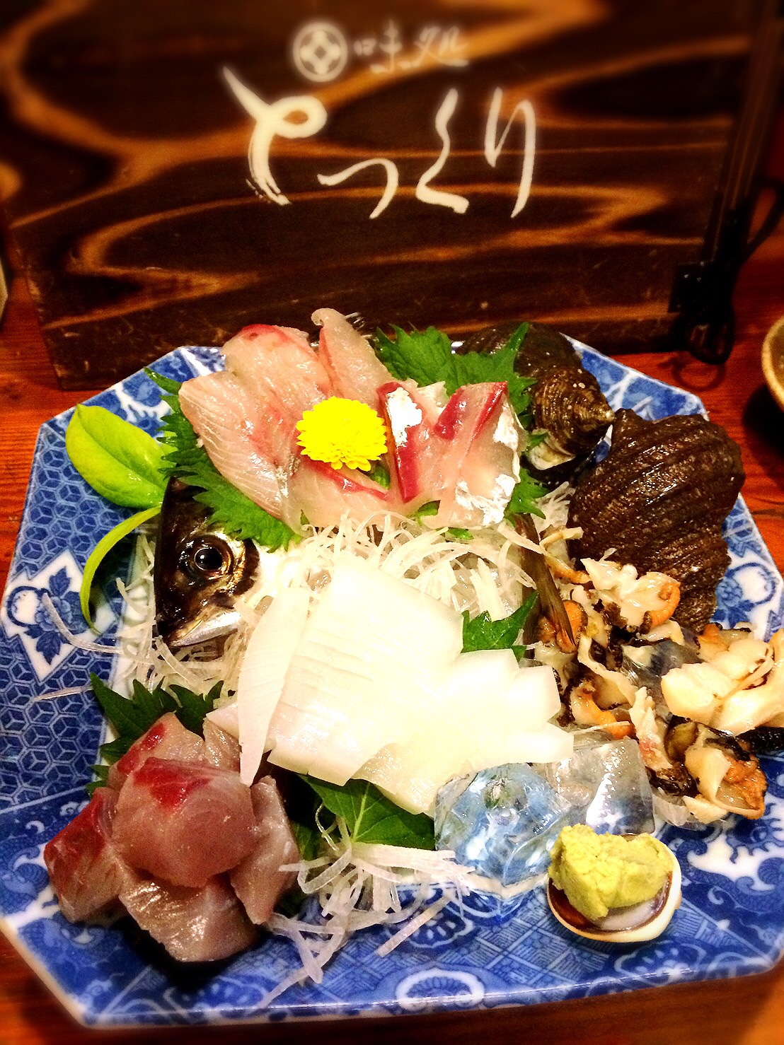 とっくりの刺身4点盛り（2人前） | 水辺を巡る冒険