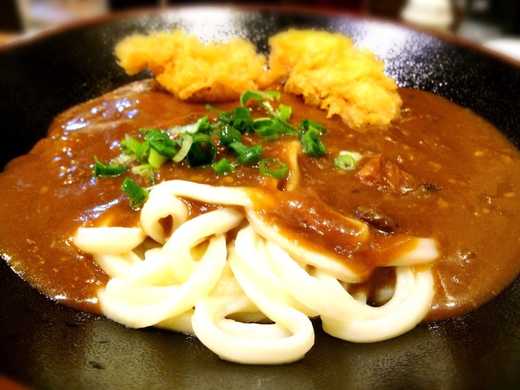 いぶし銀の鶏天カレーうどん