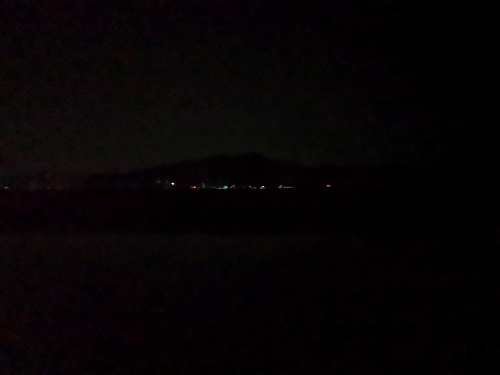 tklm80イワシレッドベリーで釣ったシーバス34cmの夜の風景(2018.12)